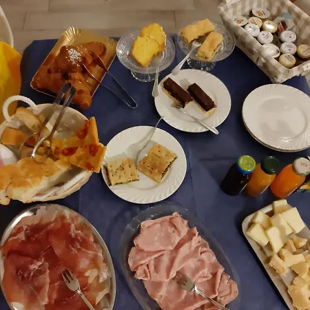 Reggiolacittainvisibile Bed & Breakfast 4*