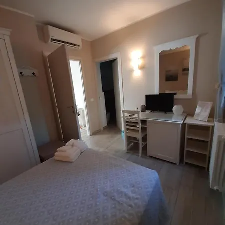 Bed & Breakfast Reggiolacittainvisibile