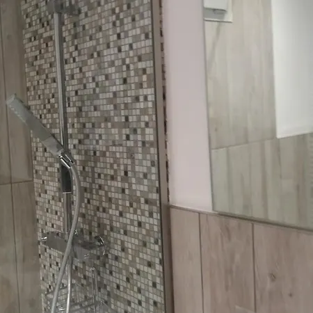 Bed & Breakfast Reggiolacittainvisibile 4*