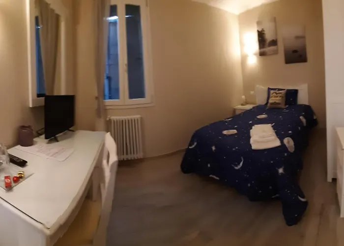 Reggiolacittainvisibile Nocleg ze śniadaniem Reggio nell'Emilia