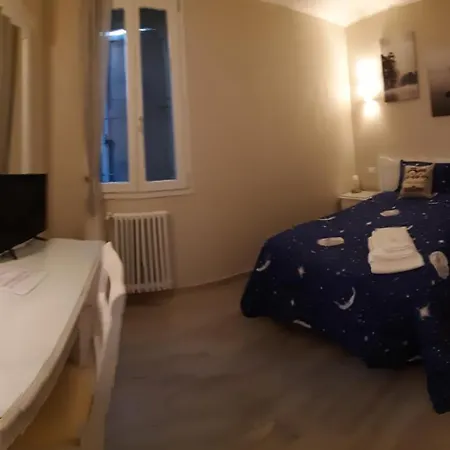 Reggiolacittàinvisibile Alojamento de Acomodação e Pequeno-almoço Reggio Emilia